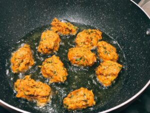 punjabi kadhi pakora