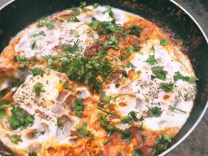 poached egg curry