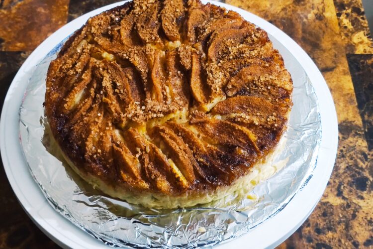 moist pear cake with cinnamon sugar