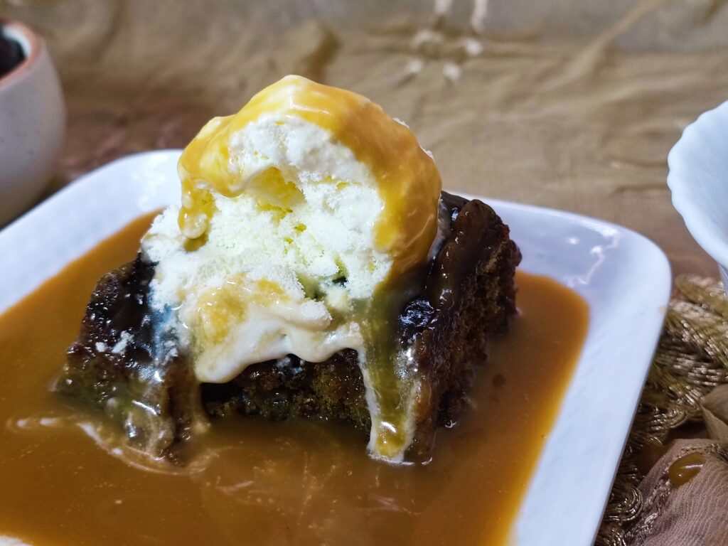 sticky date pudding